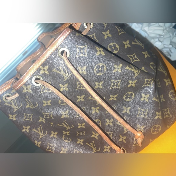 Louis Vuitton Monogram Petit Noe - Picture 7 of 16